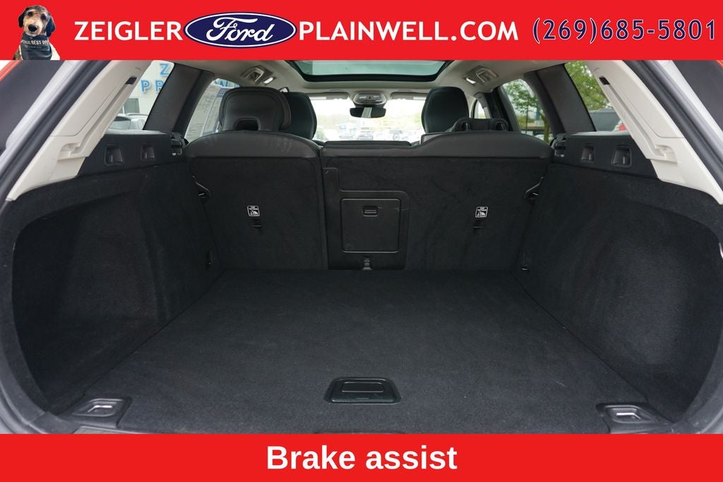 2024 Volvo V60 Cross Country B5 Plus PLUS PKG CLIMATE PKG POWER MOONROOF