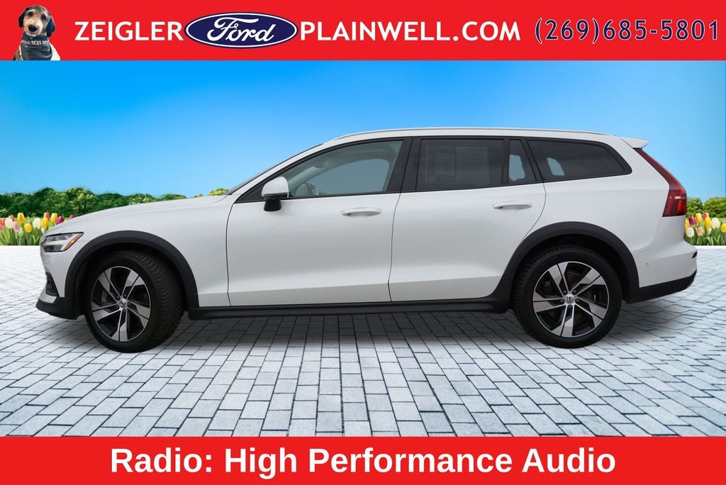 2024 Volvo V60 Cross Country B5 Plus PLUS PKG CLIMATE PKG POWER MOONROOF
