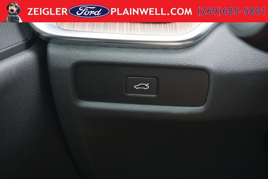 2024 Volvo V60 Cross Country B5 Plus PLUS PKG CLIMATE PKG POWER MOONROOF