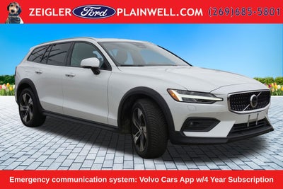 2024 Volvo V60 Cross Country B5 Plus PLUS PKG CLIMATE PKG POWER MOONROOF
