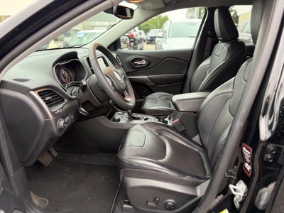 2022 Jeep Cherokee Latitude Lux * Certified Pre-Owned *