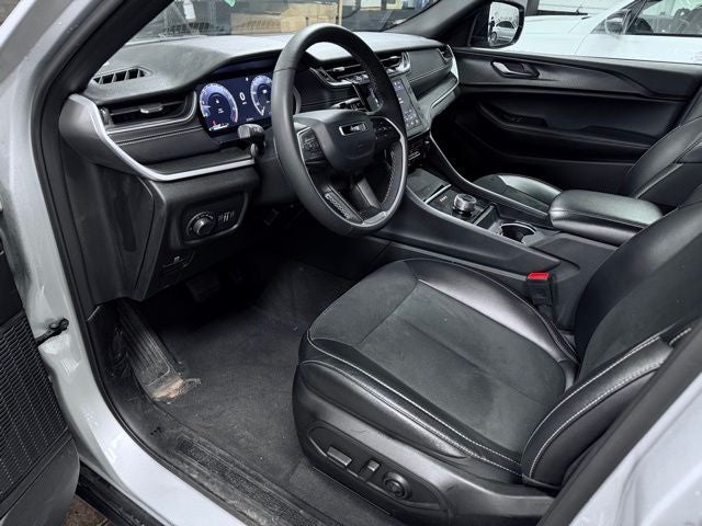 2025 Jeep Grand Cherokee Altitude 4x4