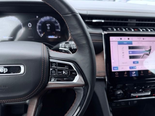 2025 Jeep Grand Cherokee Summit