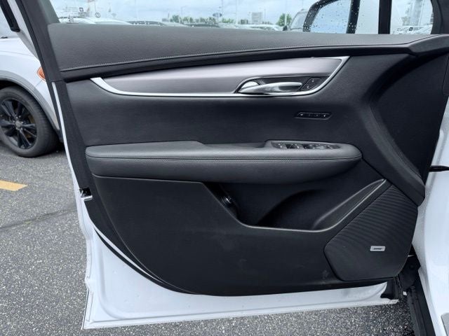 2024 Cadillac XT6 Luxury