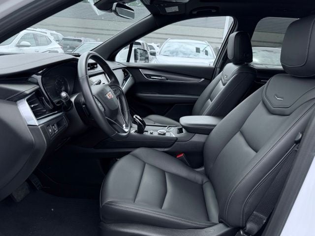 2024 Cadillac XT6 Luxury