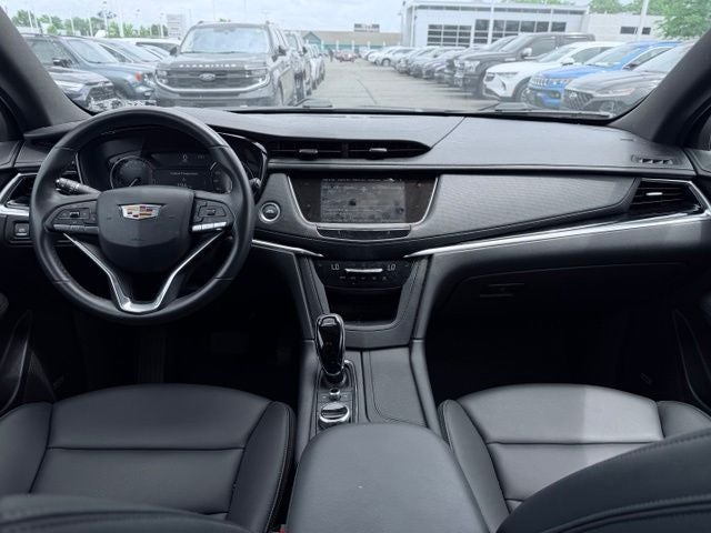 2024 Cadillac XT6 Luxury