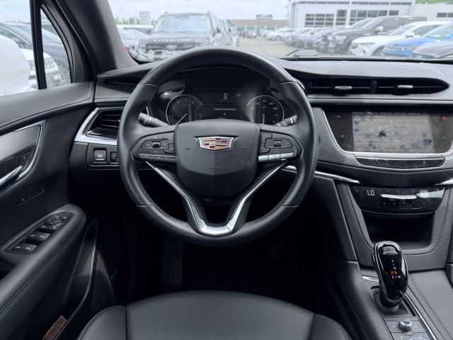 2024 Cadillac XT6 Luxury