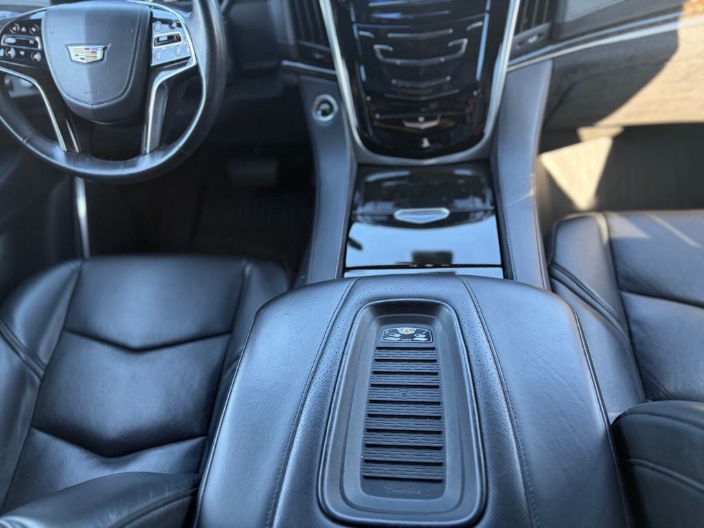 2020 Cadillac Escalade Platinum Edition