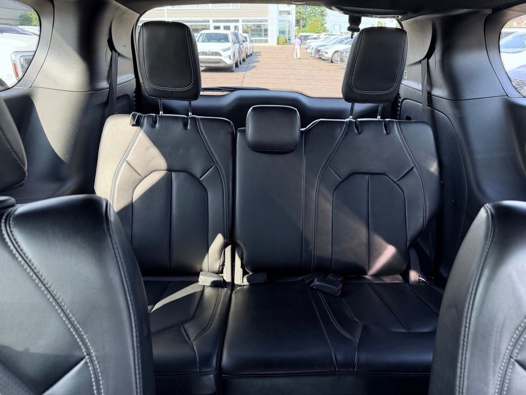2025 Chrysler Pacifica Select * Certified Pre-Owned *