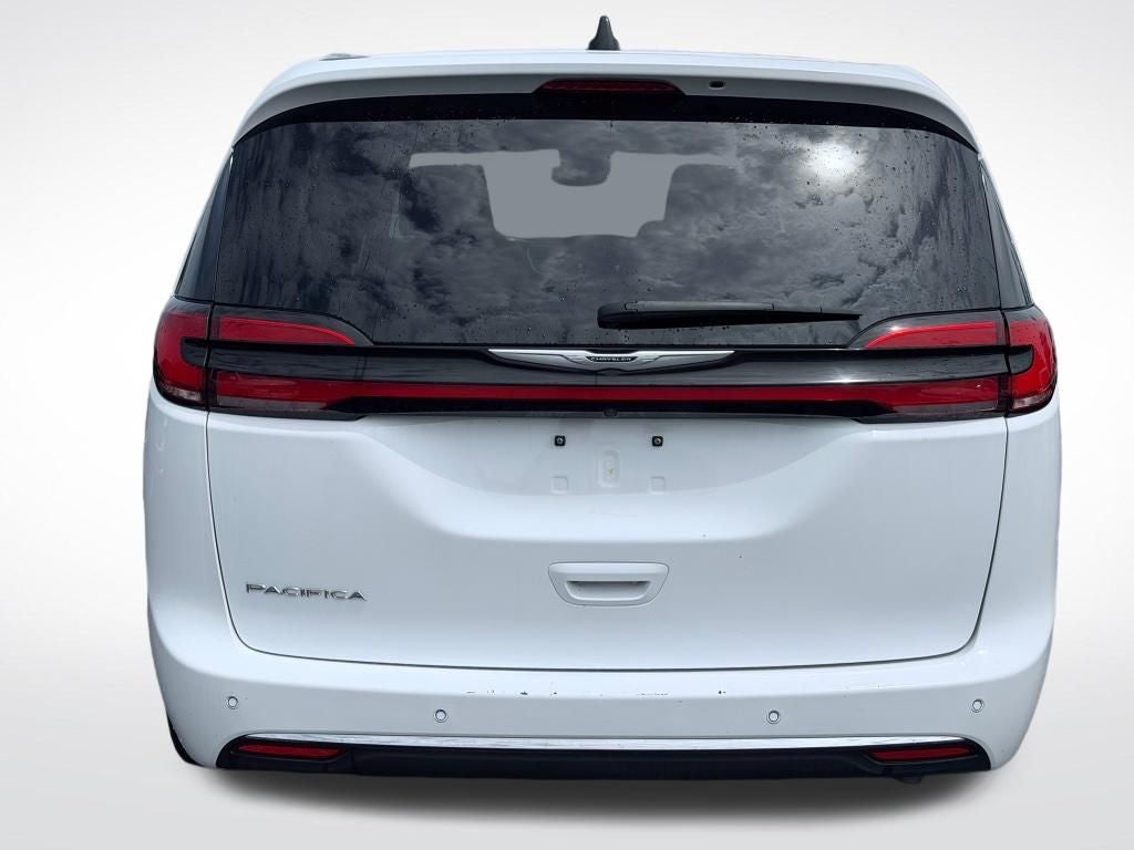 2025 Chrysler Pacifica Select * Certified Pre-Owned *