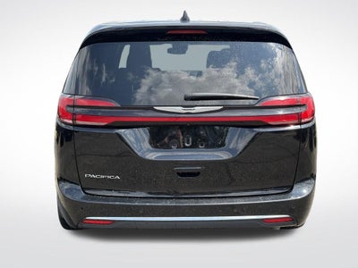 2025 Chrysler Pacifica Select * Certified Pre-Owned *