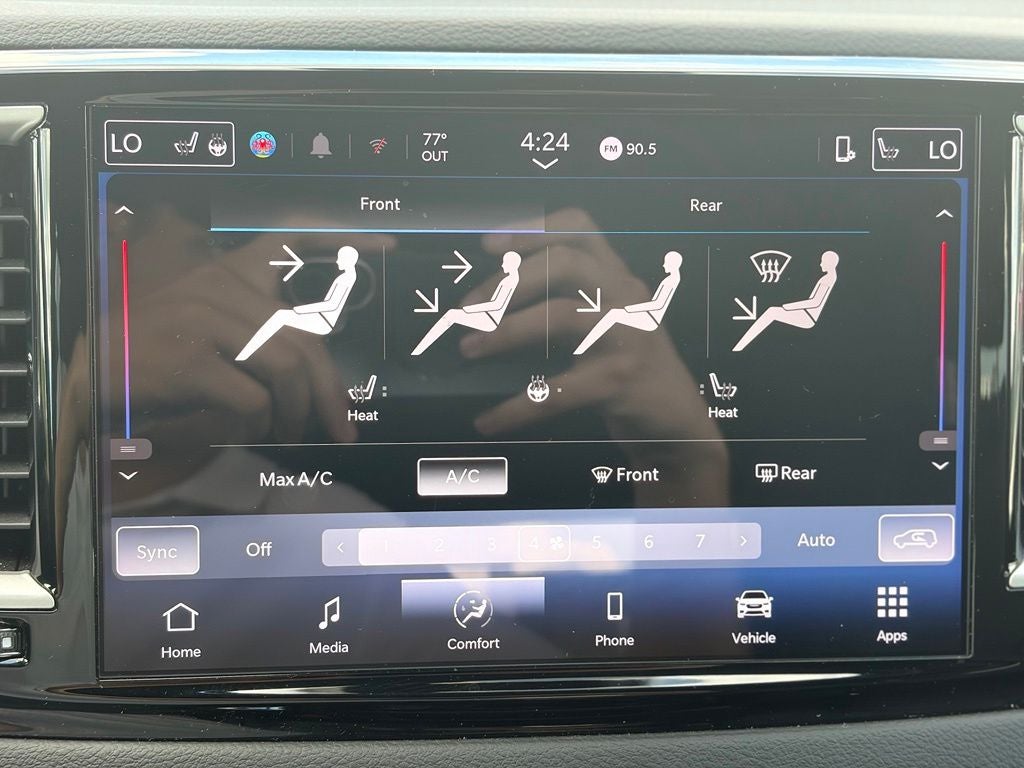 2025 Chrysler Pacifica Select