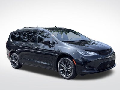 2020 Chrysler Pacifica Launch Edition
