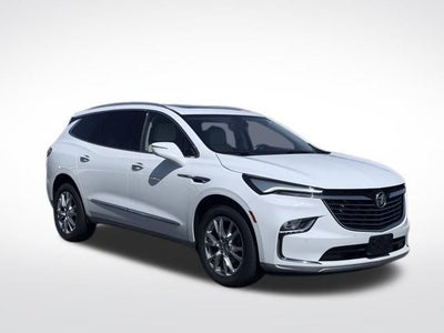 2023 Buick Enclave Essence AWD