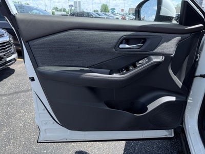 2022 Nissan Rogue SV Intelligent AWD