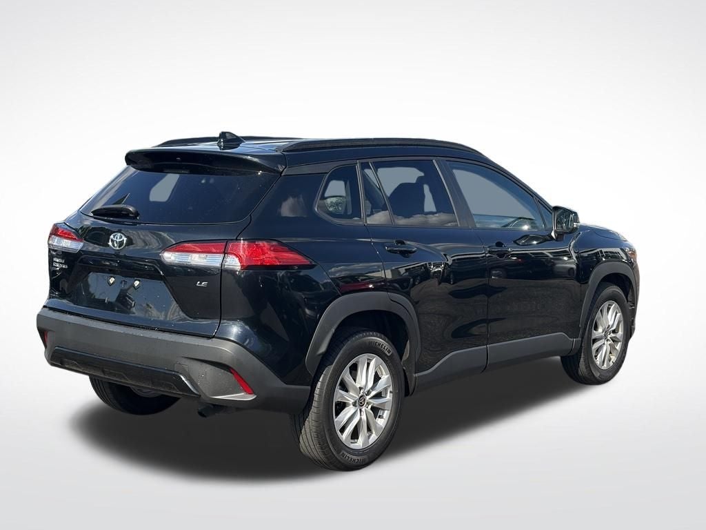 2025 Toyota Corolla Cross LE