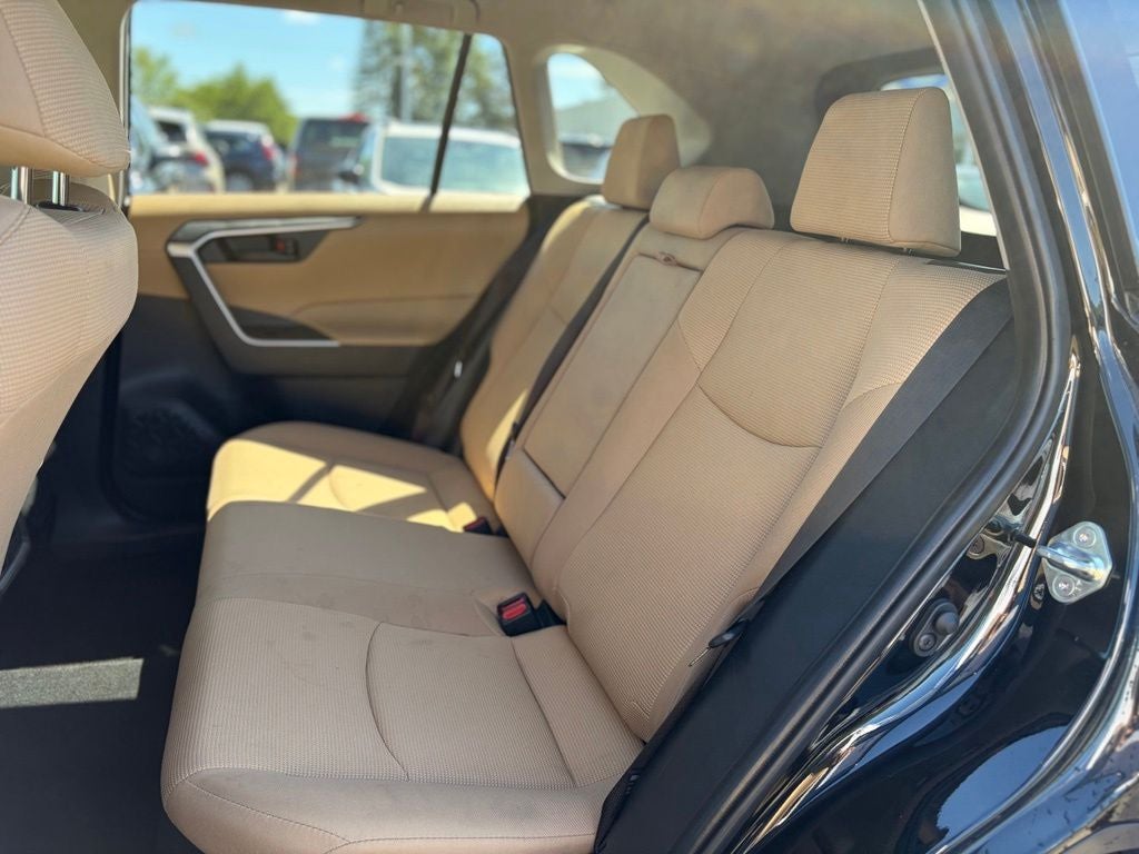 2025 Toyota RAV4 Hybrid LE
