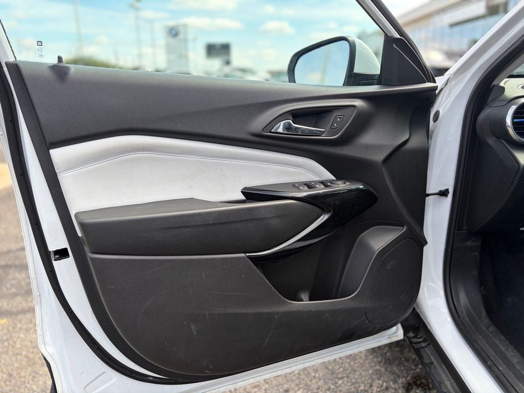 2025 Chevrolet Trax FWD LT
