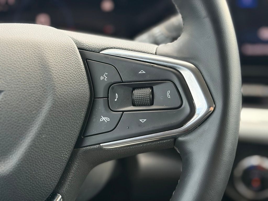 2025 Chevrolet Trax FWD LT