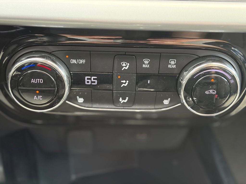 2025 Chevrolet Trax FWD LT