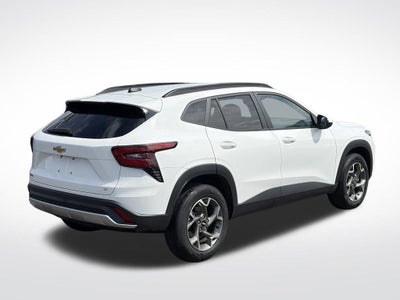 2025 Chevrolet Trax FWD LT