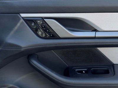 2020 Porsche Taycan Turbo