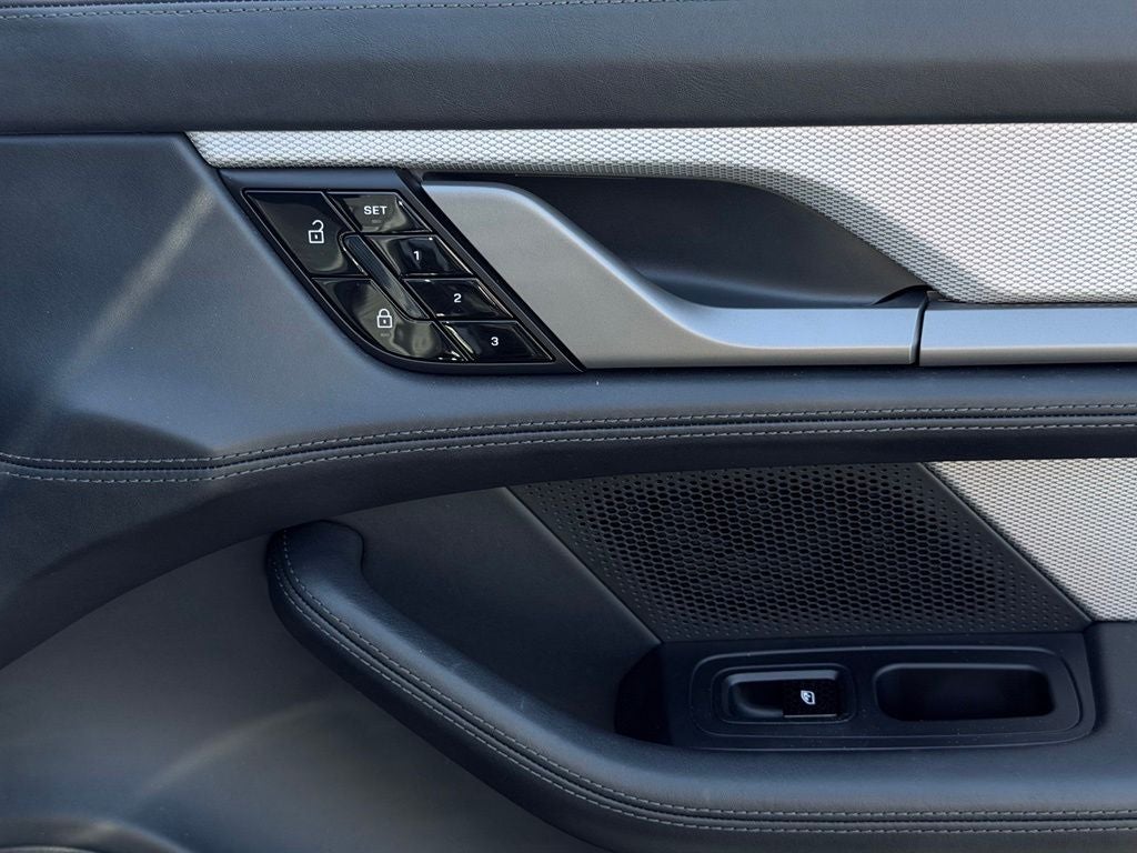2020 Porsche Taycan Turbo