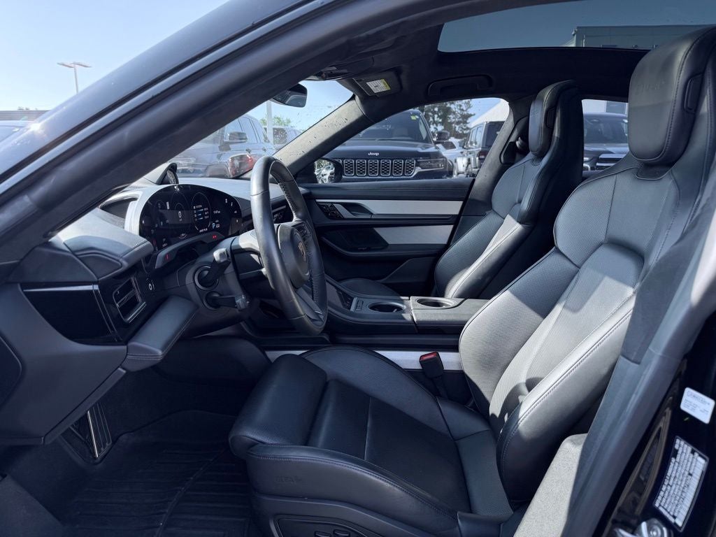 2020 Porsche Taycan Turbo