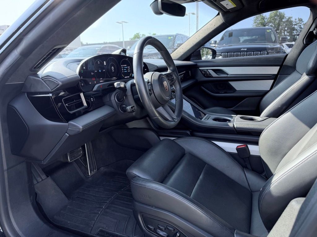 2020 Porsche Taycan Turbo