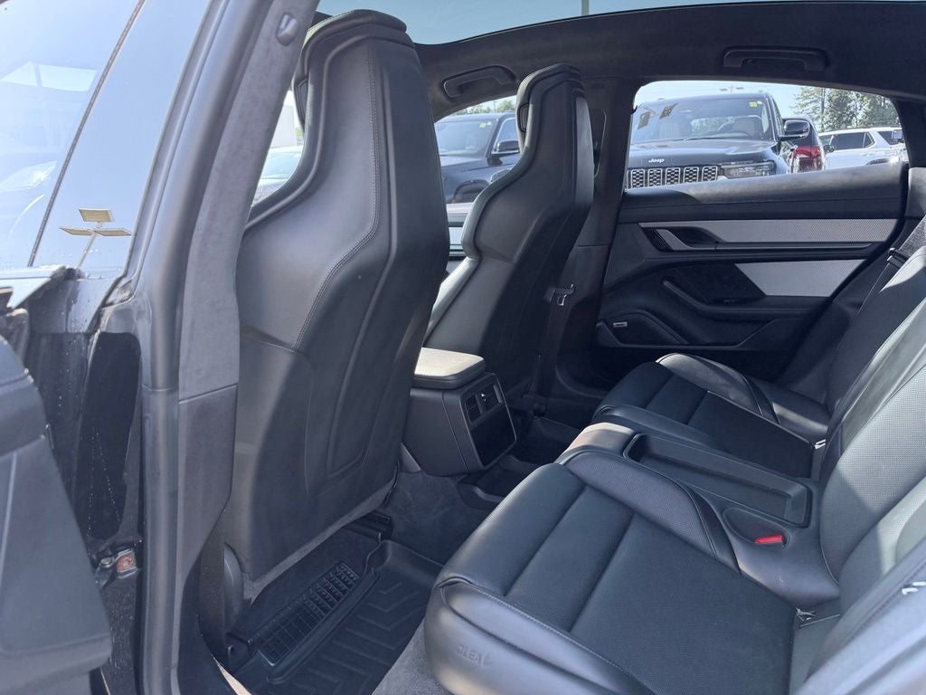 2020 Porsche Taycan Turbo