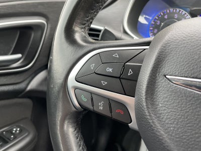 2017 Chrysler 200 LX