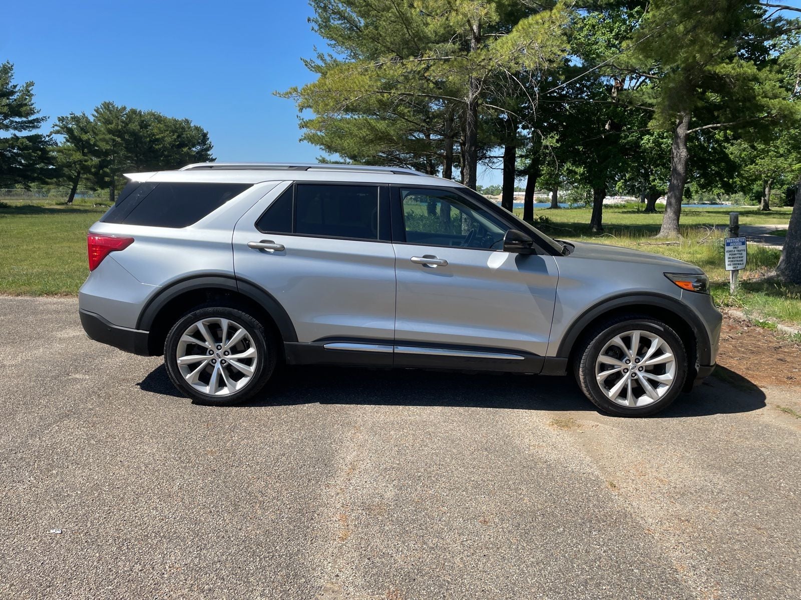 2023 Ford Explorer Platinum