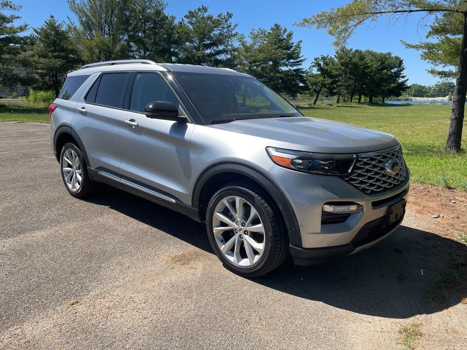2023 Ford Explorer Platinum