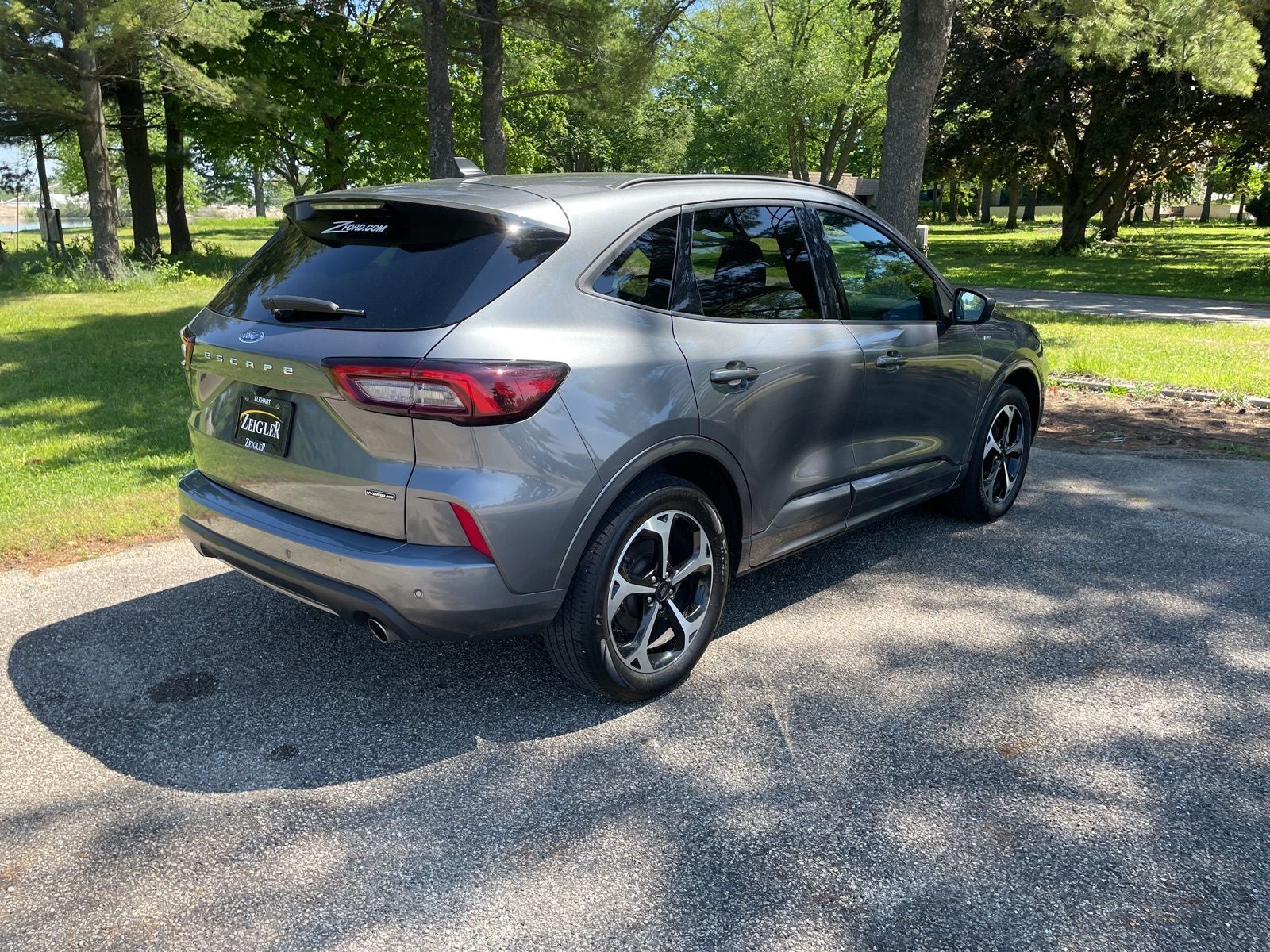 2025 Ford Escape Hybrid ST-Line Elite