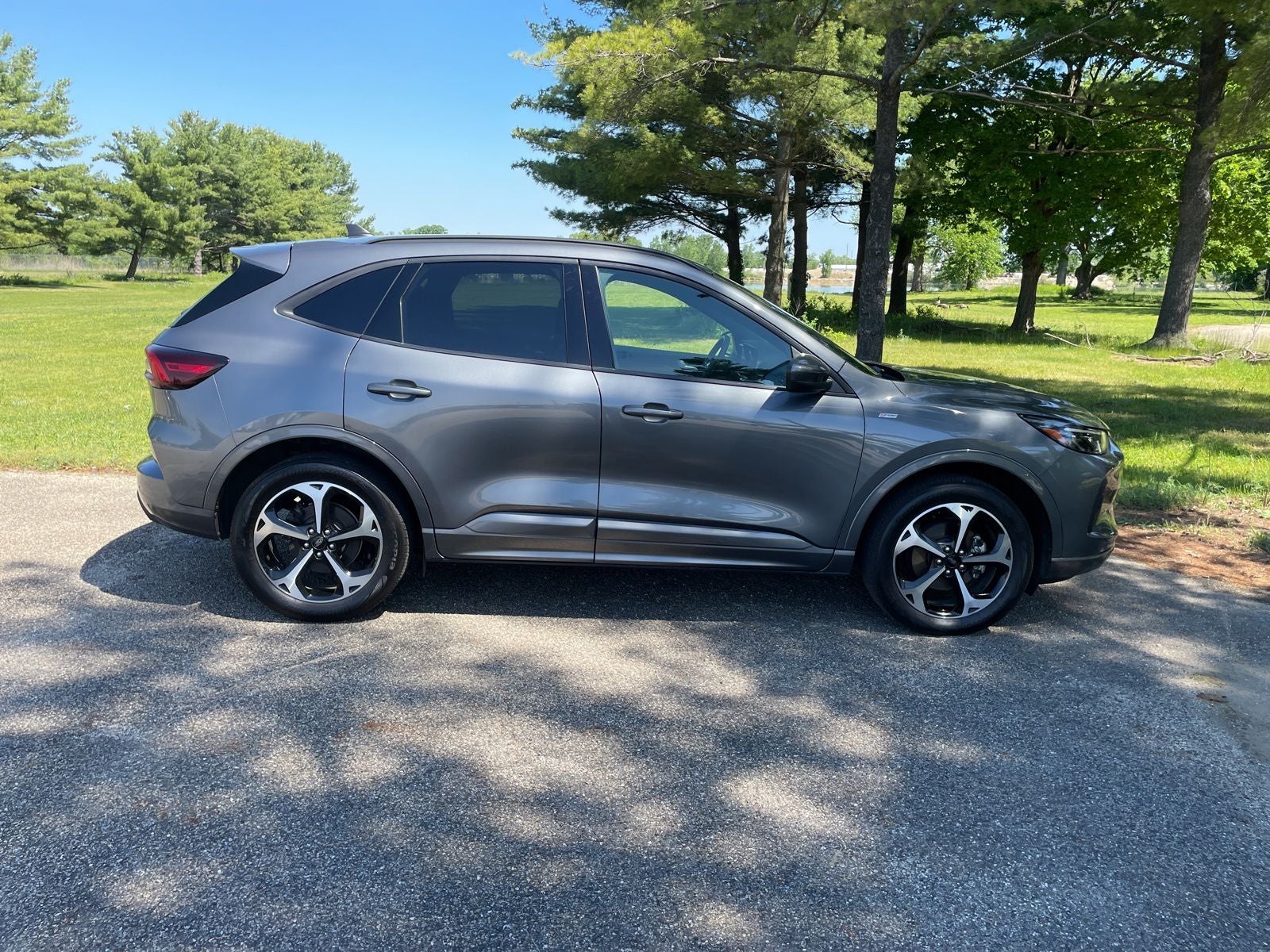 2025 Ford Escape Hybrid ST-Line Elite