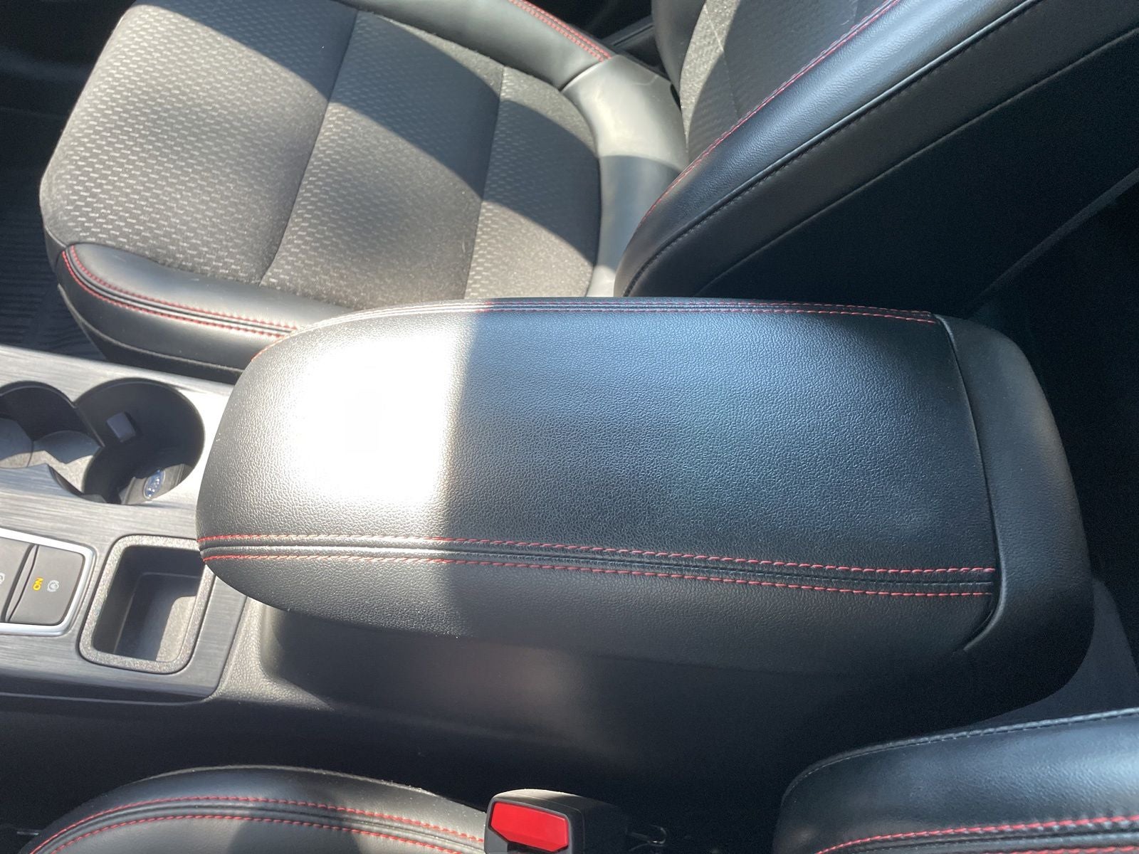2025 Ford Escape Hybrid ST-Line Elite
