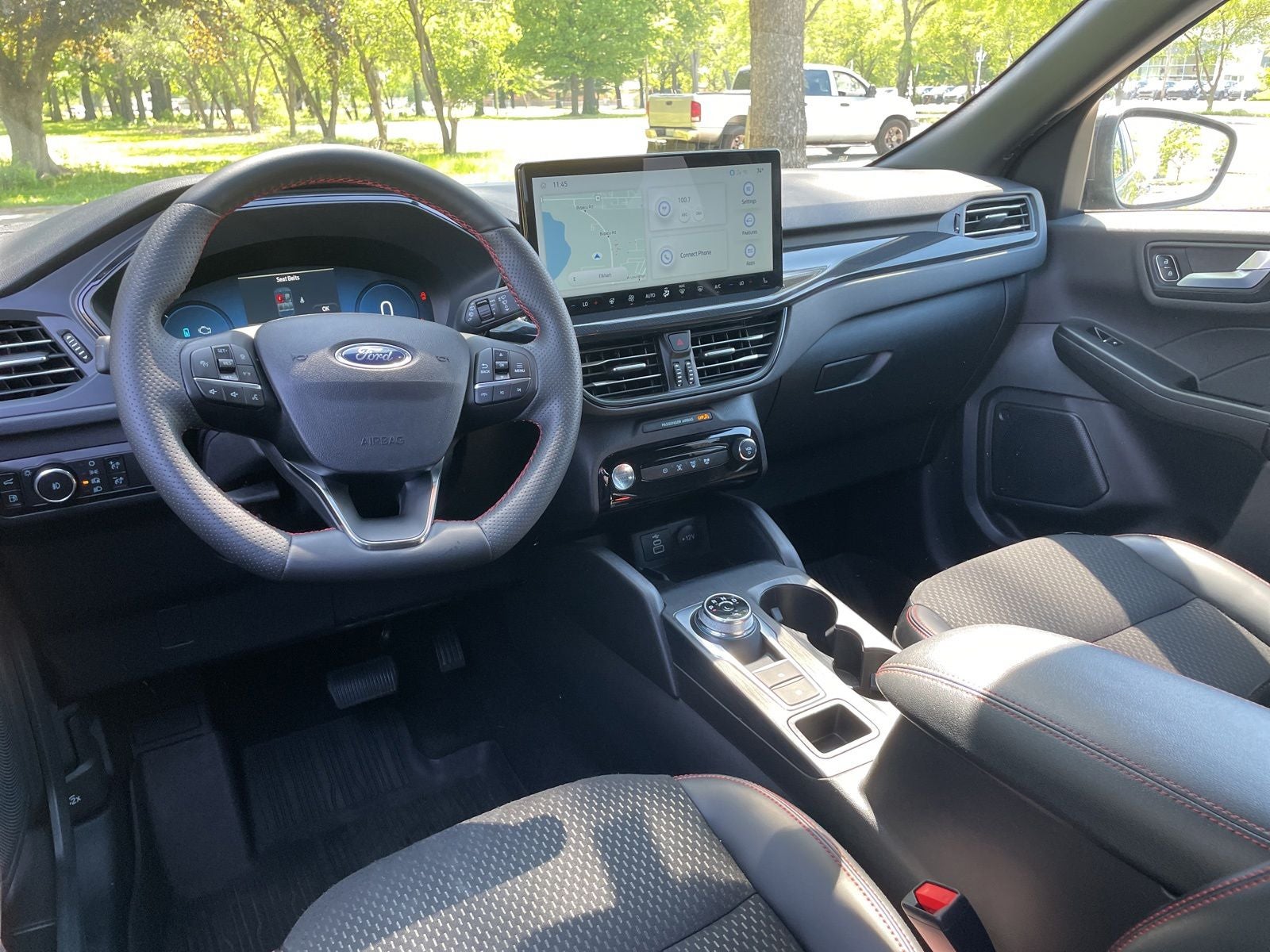 2025 Ford Escape Hybrid ST-Line Elite