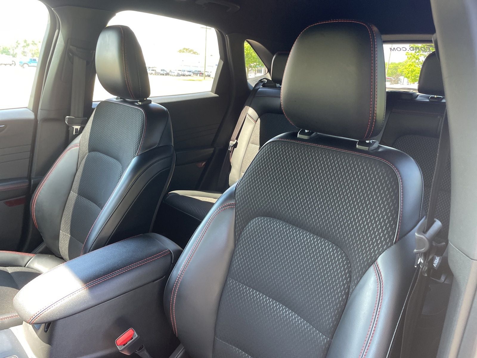 2025 Ford Escape Hybrid ST-Line Elite