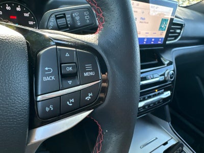 2024 Ford Explorer ST-Line