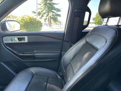 2024 Ford Explorer ST-Line
