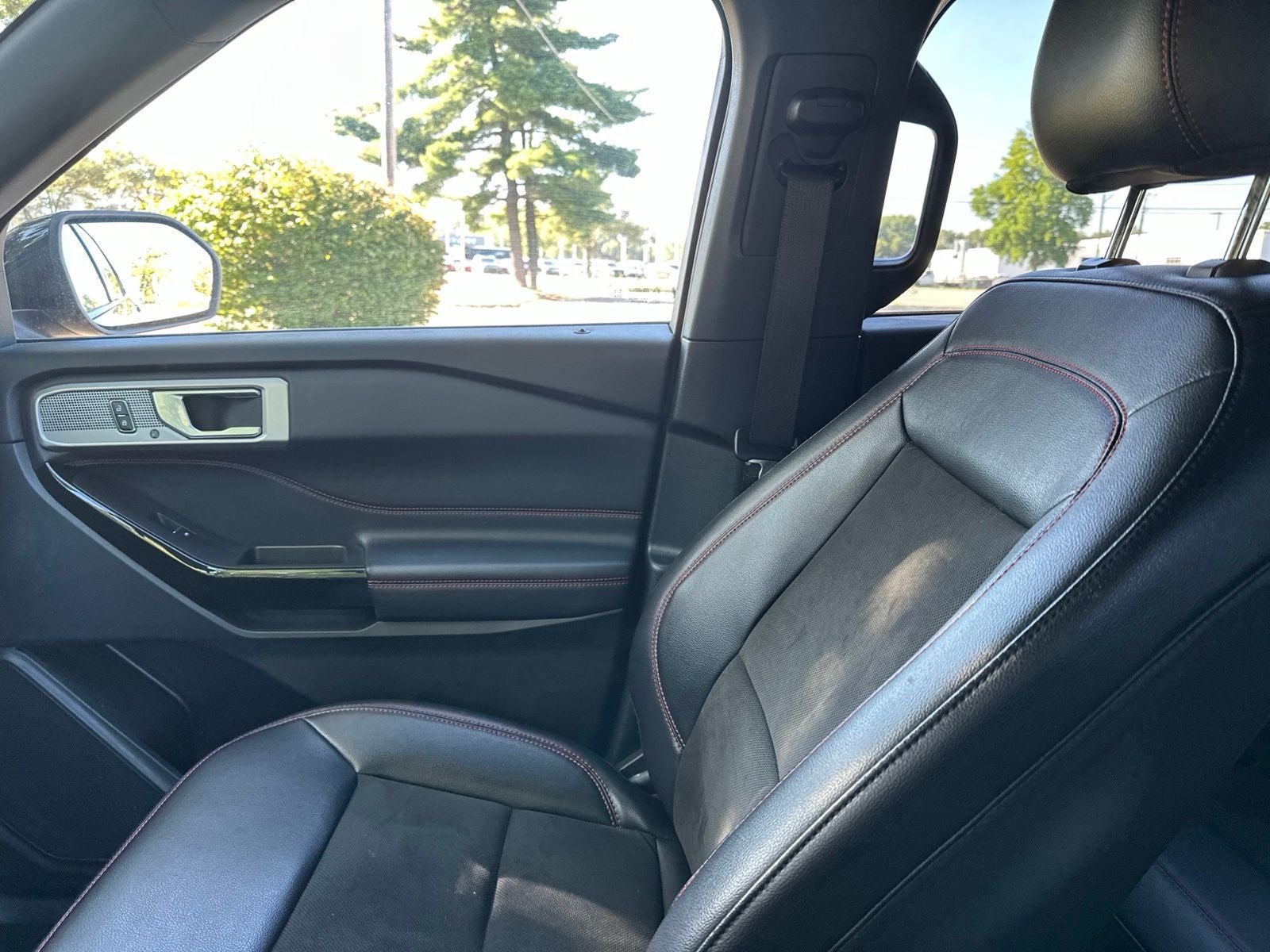 2024 Ford Explorer ST-Line