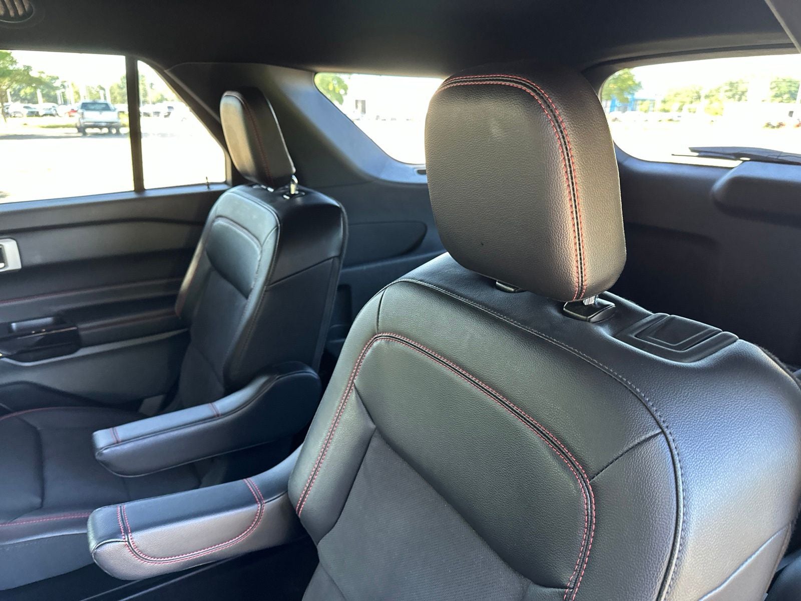 2024 Ford Explorer ST-Line