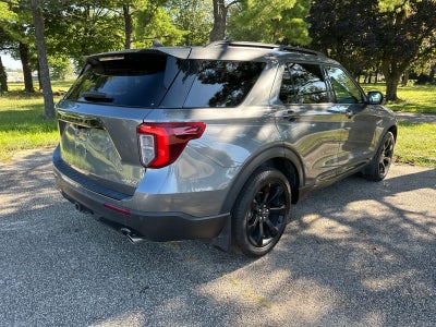 2024 Ford Explorer ST-Line
