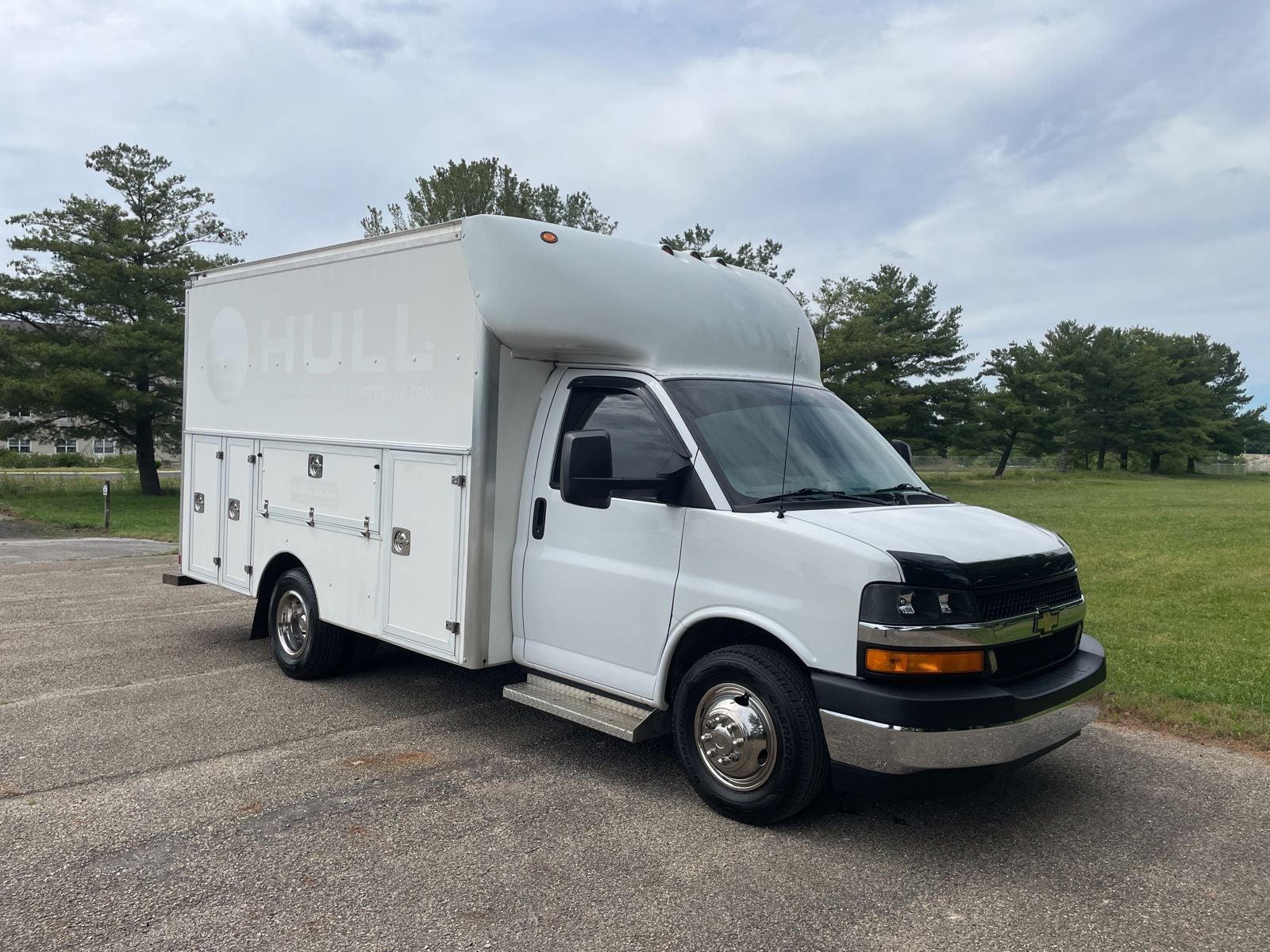 2019 Chevrolet Express 3500 Work Van Cutaway
