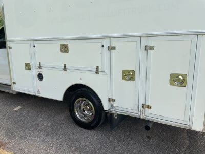 2019 Chevrolet Express 3500 Work Van Cutaway