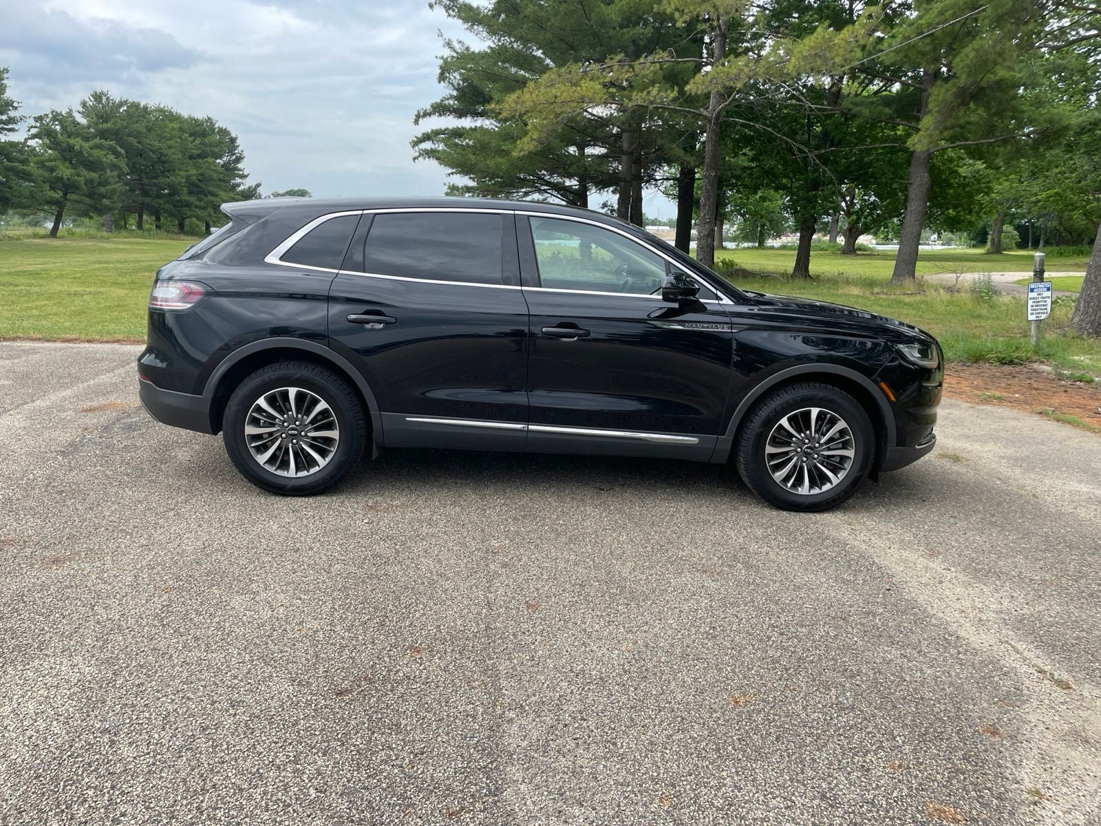 2023 Lincoln Nautilus Standard