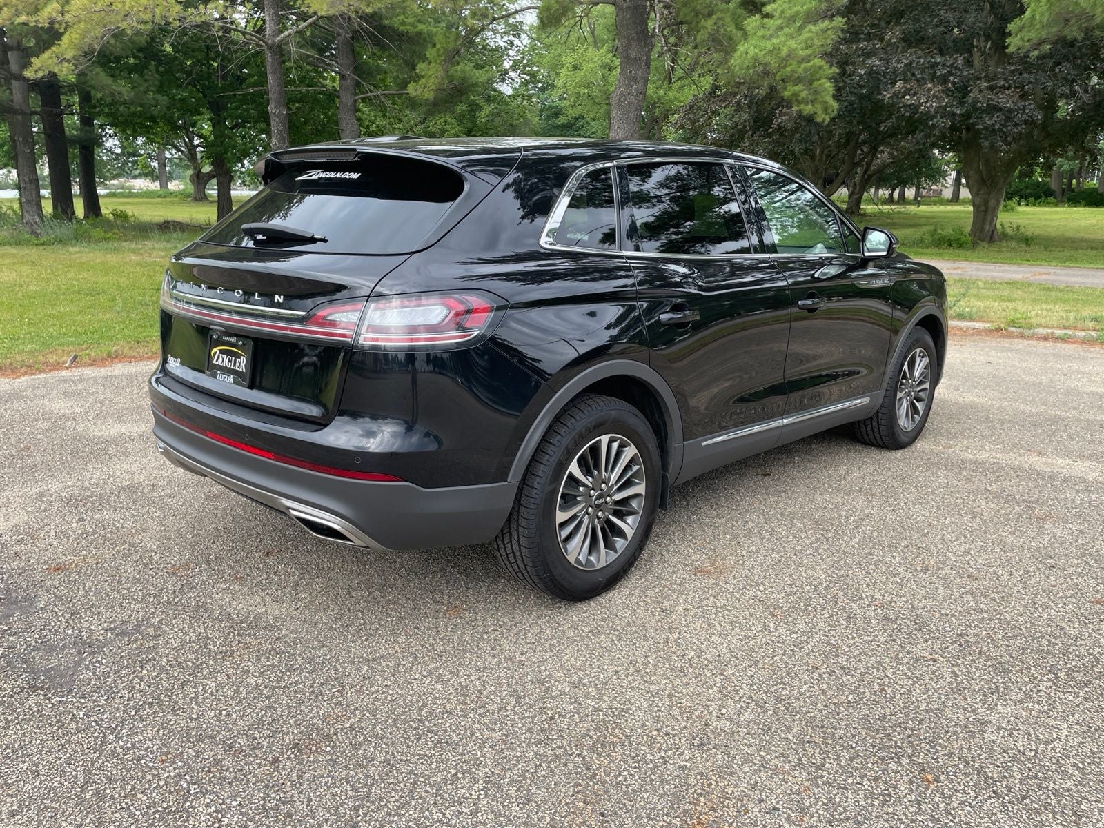 2023 Lincoln Nautilus Standard