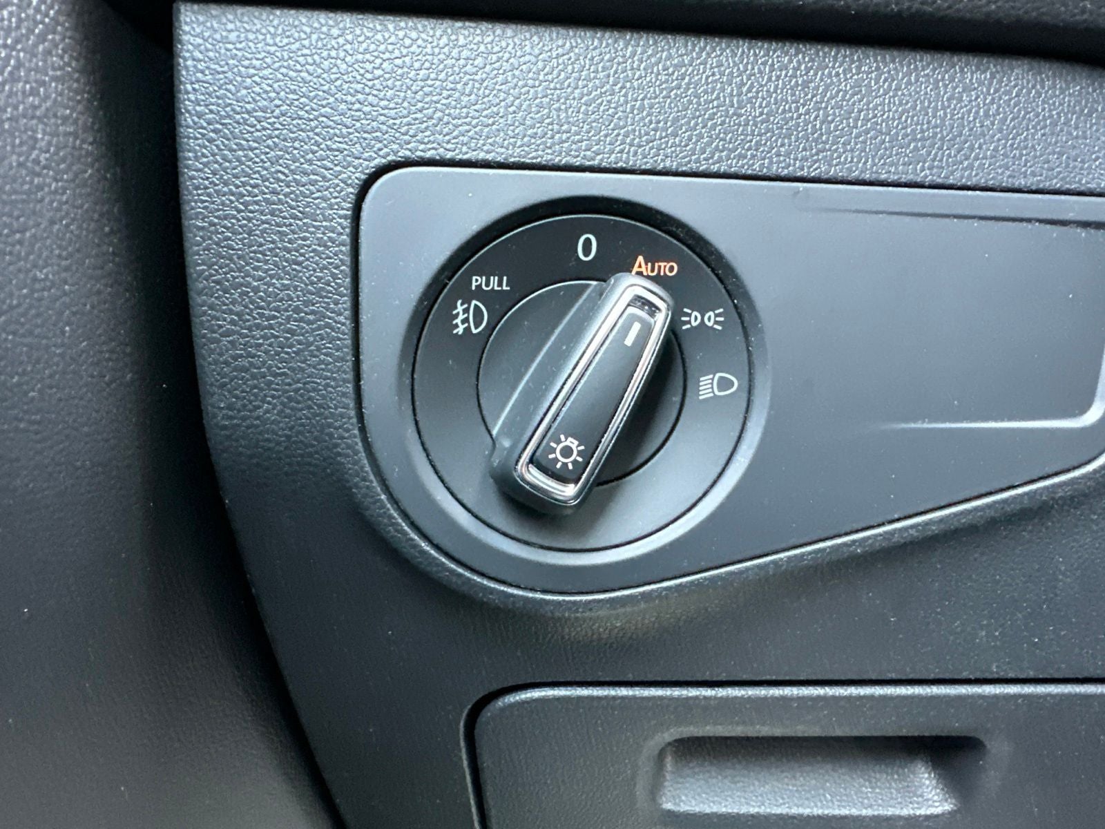 2021 Volkswagen Tiguan 2.0T SE R-Line Black