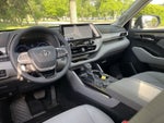 2025 Toyota Highlander Platinum