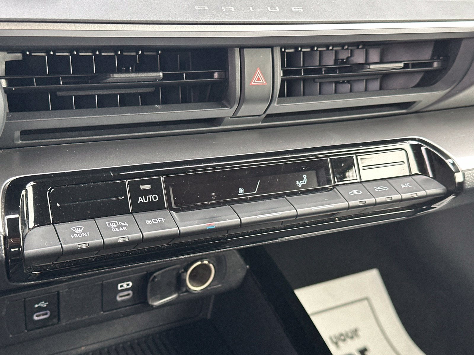 2024 Toyota Prius LE